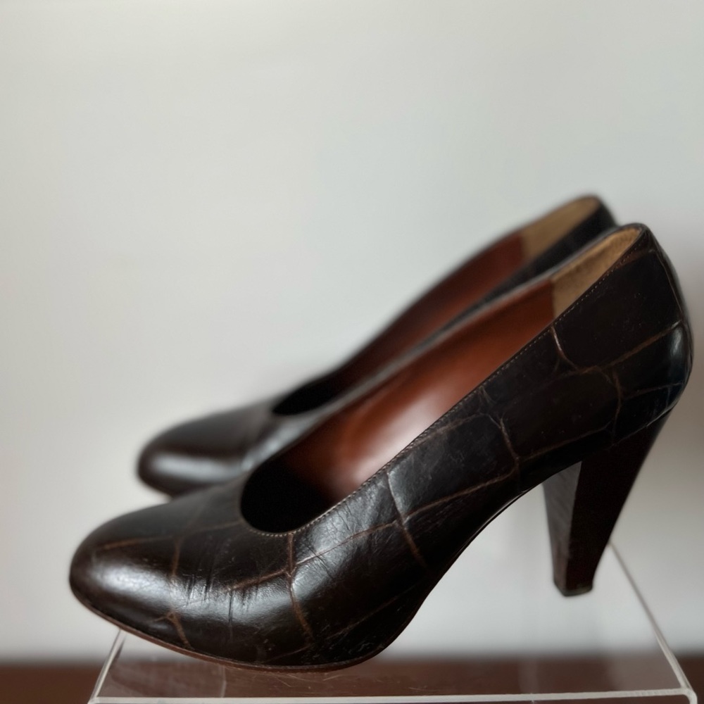 Vintage Maraolo brown alligator womens low heel pumps